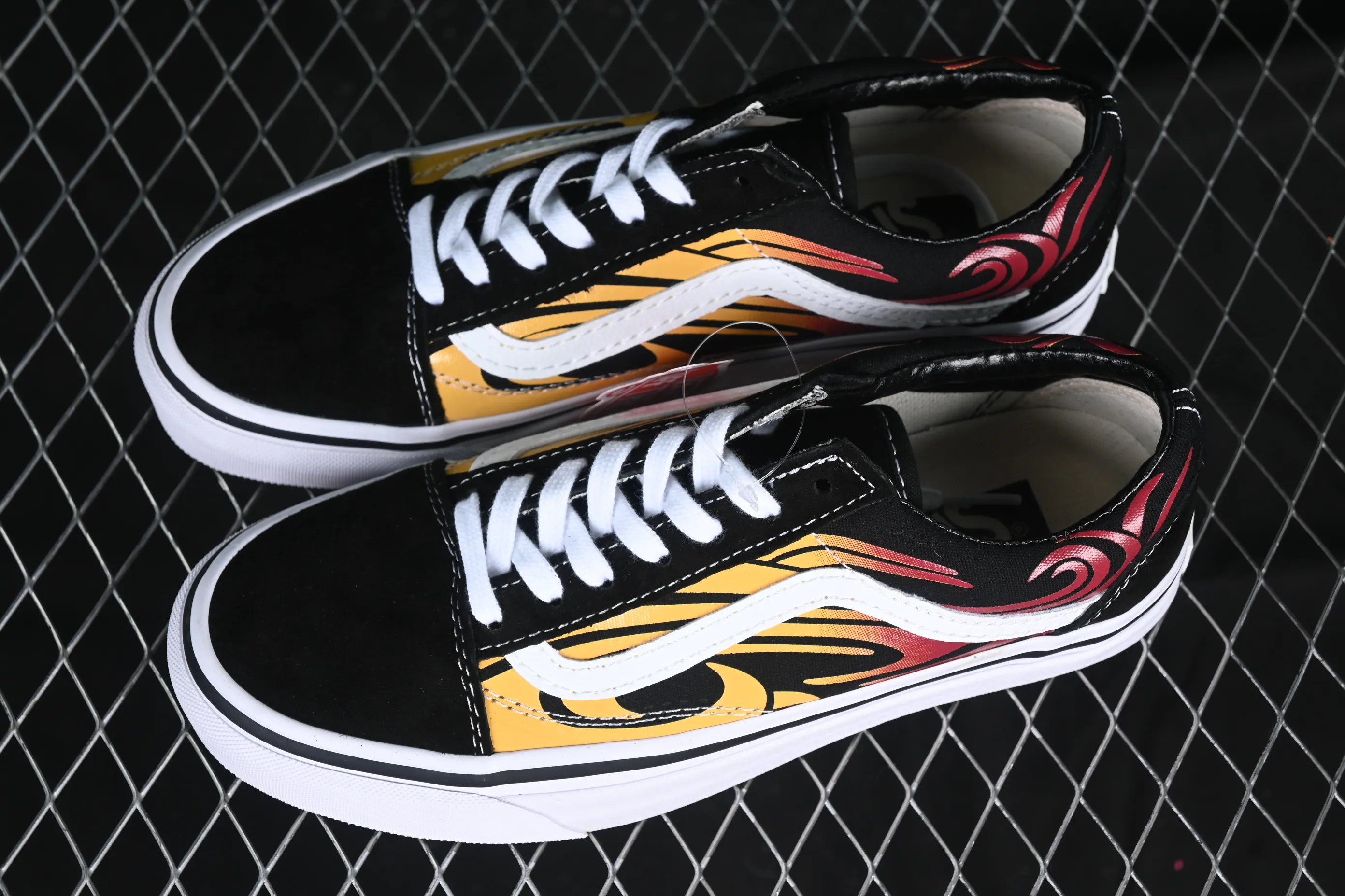 All categories Vans Vans series Vans Low Vans low-top Vans Old Skool flame red low-top casual sneakers VN000CQDBA5